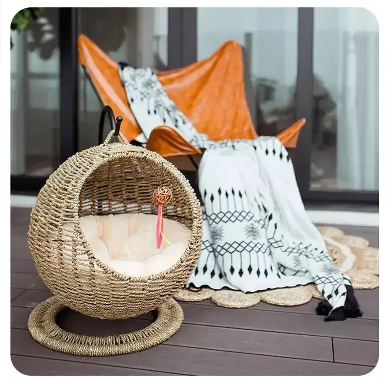 Wholesale Eco Friendly Warm Comfortable Pet accessories House Modern Cat Furniture Raised Hanging Rattan Cat Pet Beds