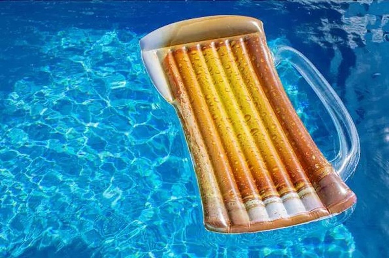 Inflatable Giant Beer Mug Pool Float Foldable Custom Swimming Floating For Adults