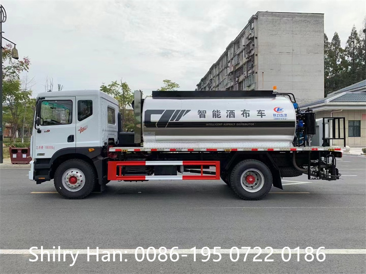 Hot Emulsified 10cbm Asphalt Distributor Truck Bitumen Spraying Road Construction Truck