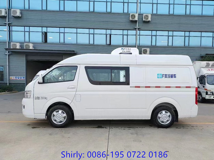 China Brand FOTON G7 mini Bus Freezer Van Live Fish Refrigerated Truck for Sale