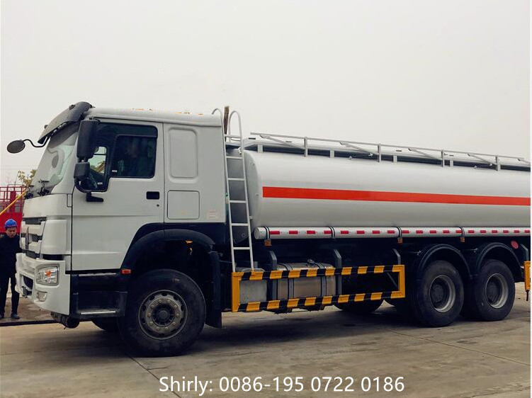 SINOTRUK HOWO 25000L Fuel Oil Petrol Tanker Truck Fuel Dispenser Refueling Truck for Sale 10 1 Liter Aluminum Oil Tank Manual