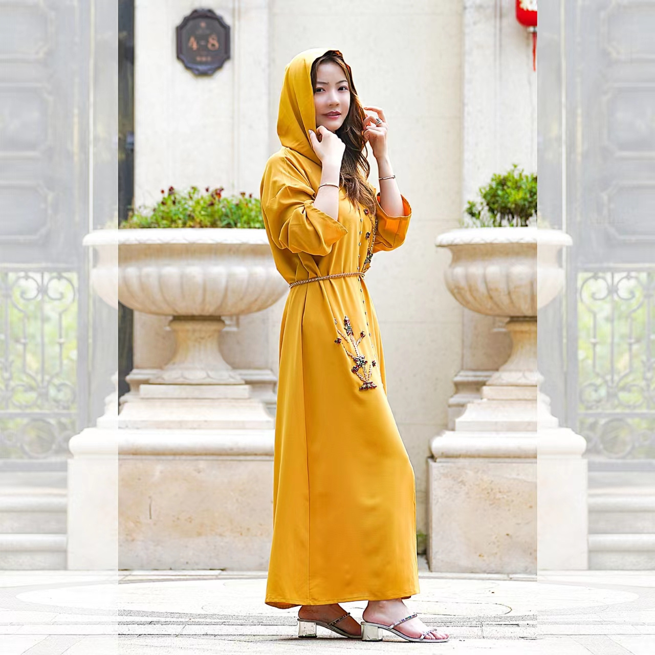 Muslim Rhinestone Hoodies Long Sleeve Maxi Dress Female Casual Split Hem Belted Pleated Kafatan Turkish Eid Abaya