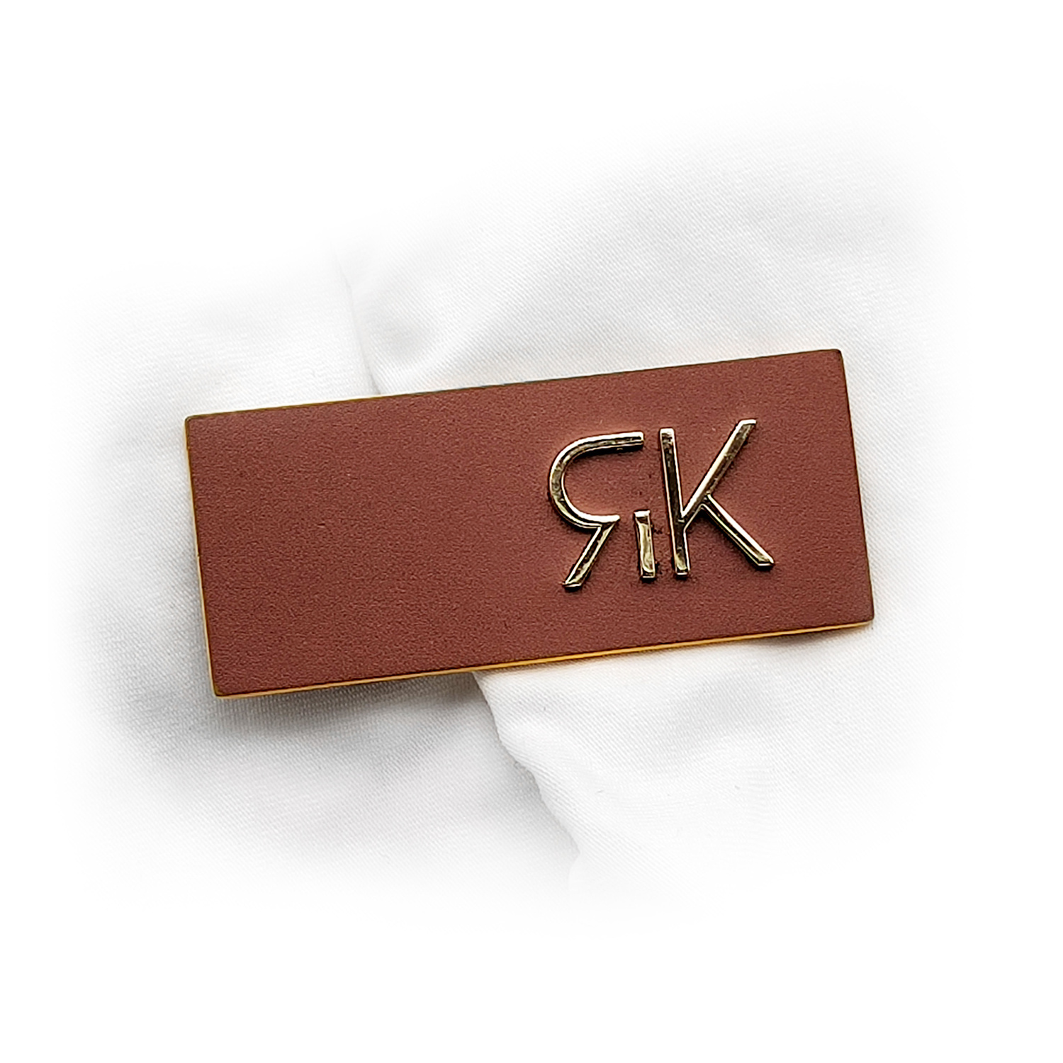 New arrival custom metal clothing label metal garment brand name labels custom embossed leather label