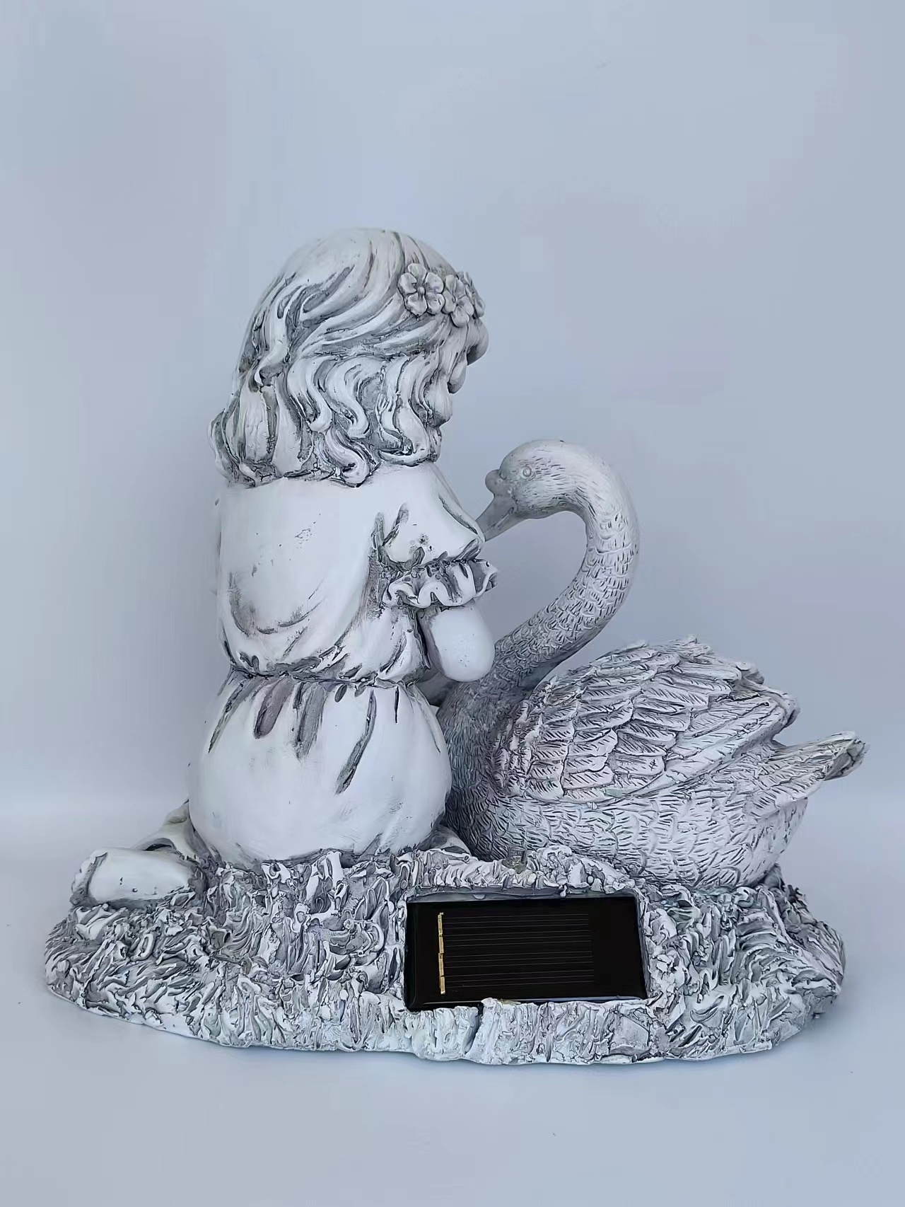 Hot Selling Premium Western Girls Swan Statue Art Ornaments Resin Decoration Outdoor Statue