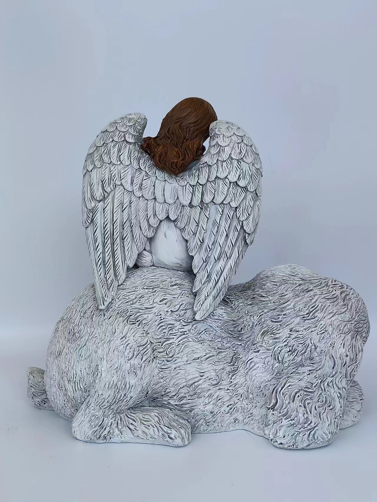 Wholesale Modern Resin Sitting Angel Statue Angel Figurine With Cute Rabbit For Home Decoration Gifts