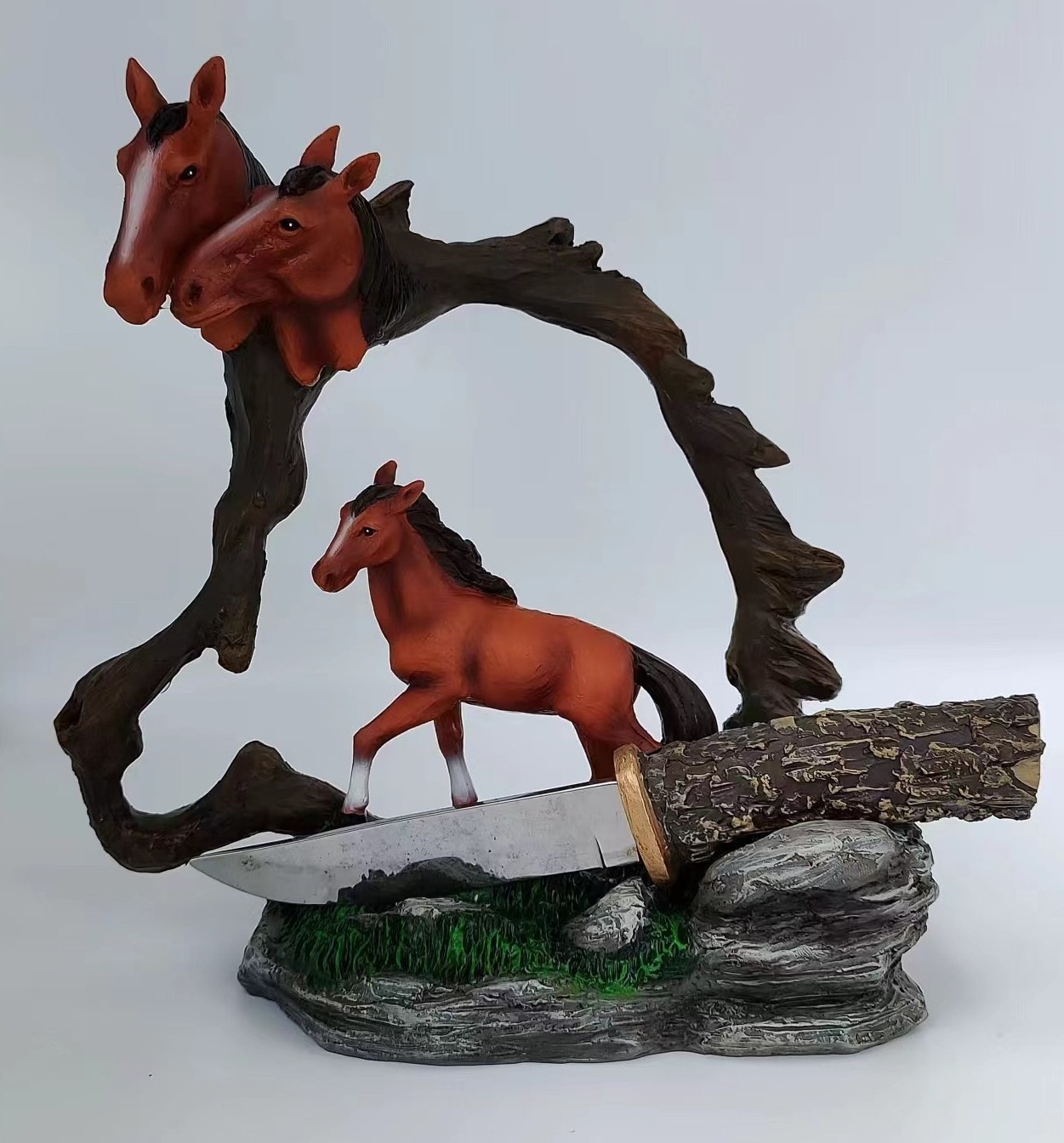 Customized Creative Resin Horse Head Horse Animals Decoration Ornaments with Decorative Knife Holder Organizer