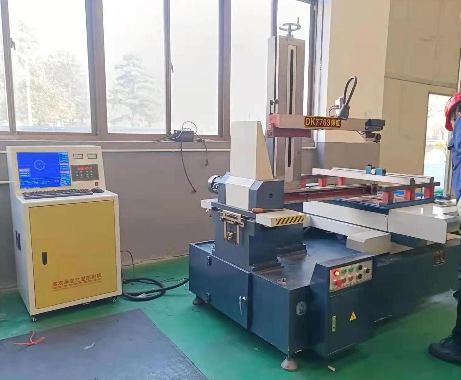 DK7763 desktop wire edm machine high speed computerized automatic wire cutting machine price