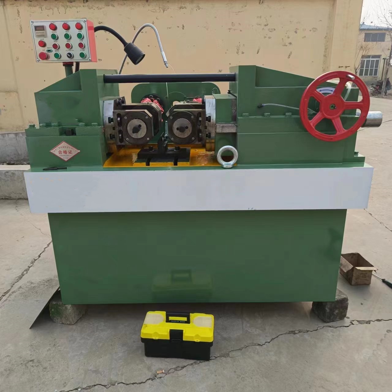 High quality bolts machining thread rolling rebar threading machine rolled flat thread rolling machine for trapezoid spindl