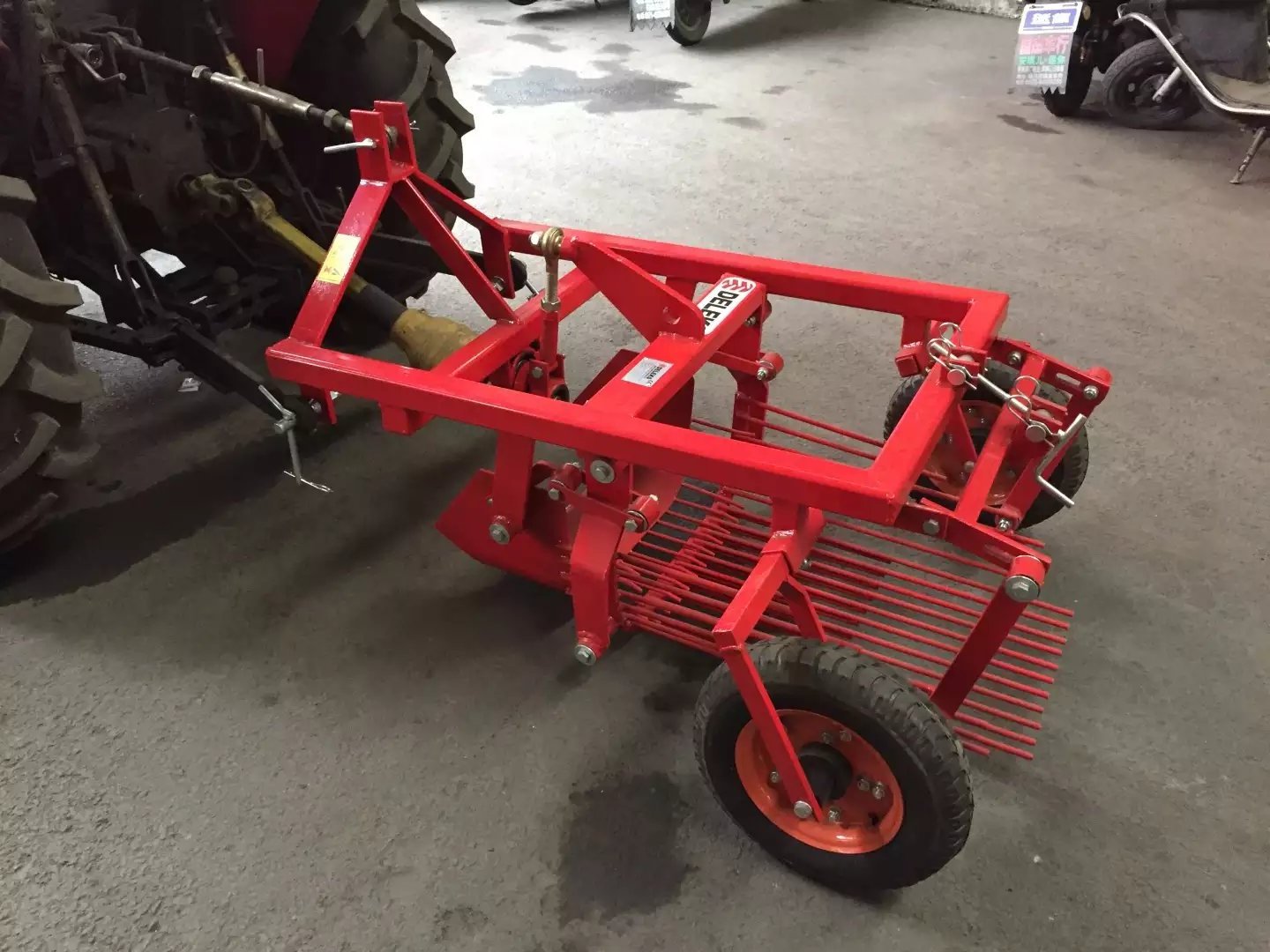 SANSEN FARM MACHINERY PTO Powered Potato Digger, one row potato digger