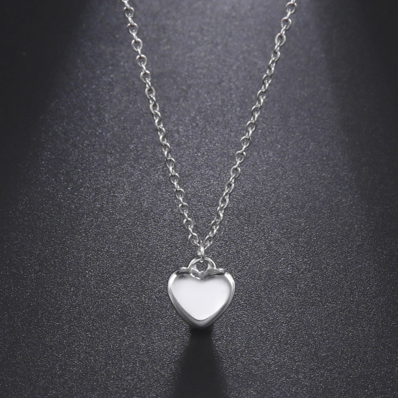 Charm Fashion Lucky Heart Necklace Stainless Steel Chain Colorful Agate Pendant Heart Necklace Charm for Women