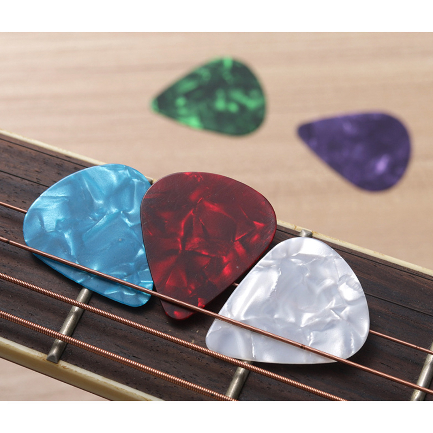 Premium guitar picks celluloid 0.46mm guitar picks with plastic bag package