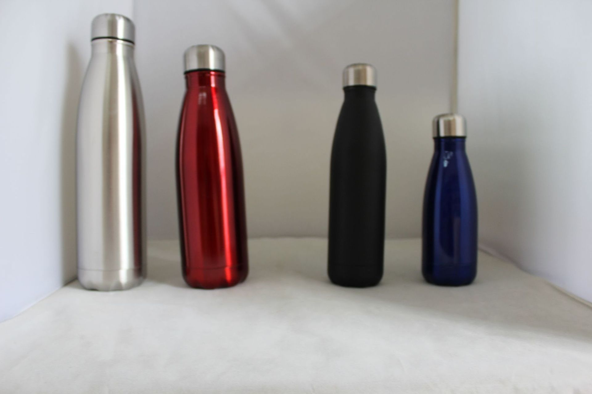 500ml Vacuum Sport Double Wall Copper Stainless Steel Cola Shape Drink Insulated Water Bottles with Custom Logo