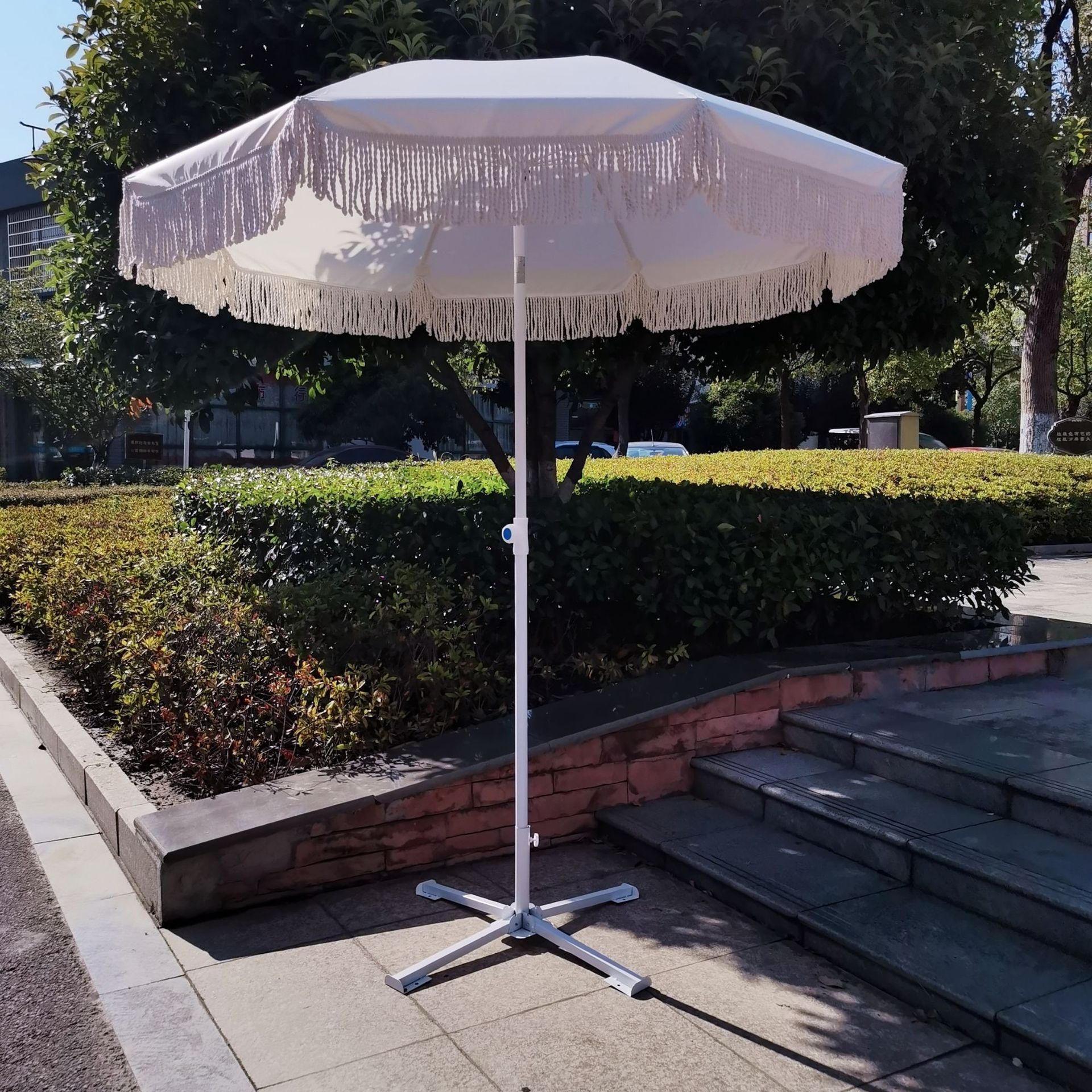 46-Inch UPF 50+ Chair Umbrella with Clamp Classic Design Parasol Clip for Patio Beach Chairs Strollers Wheelchairs-for Parties