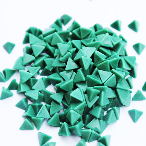 High Quality pyramid shapes plastic tumbling media