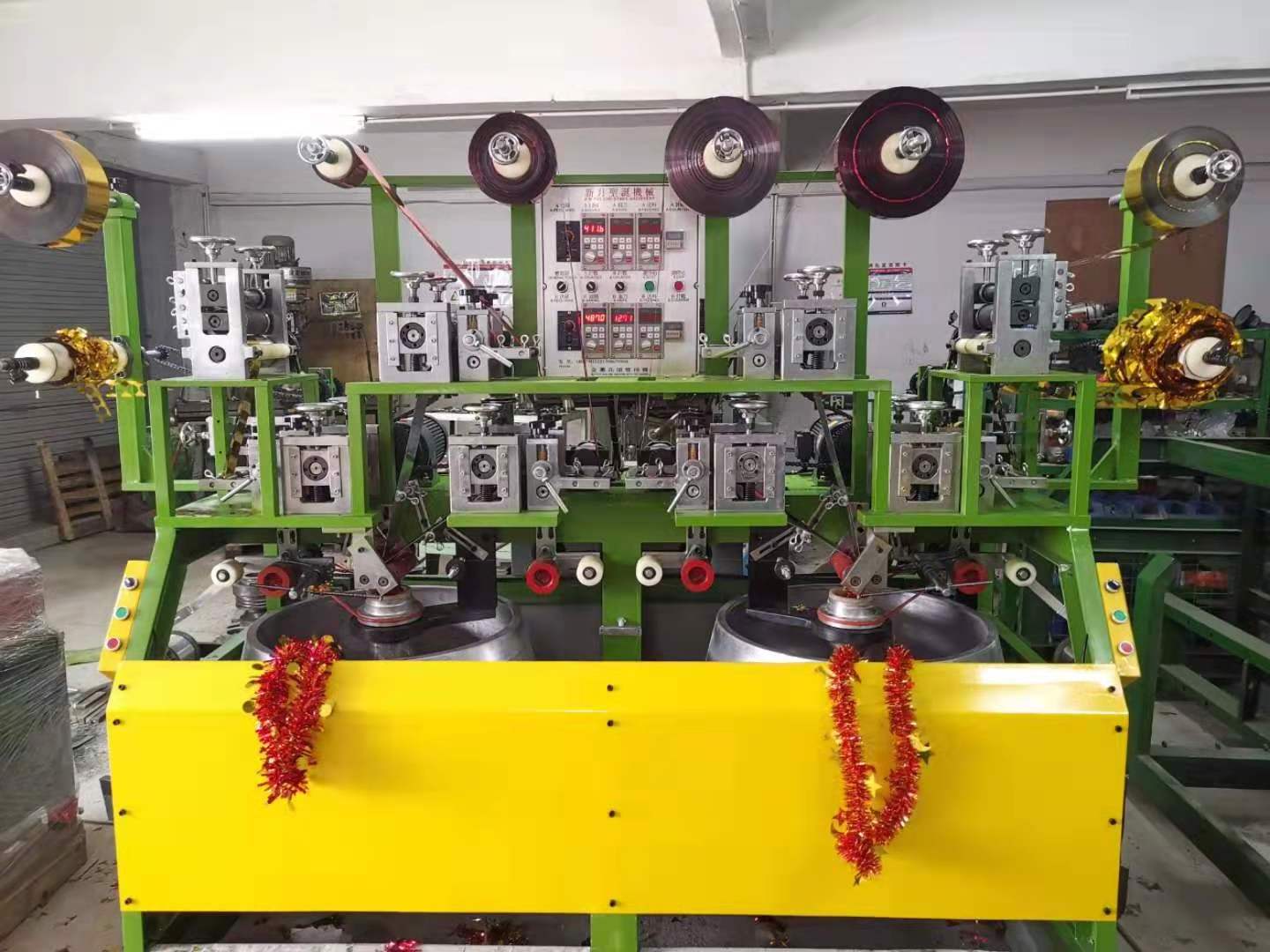 Tinsel Garland Making Machine