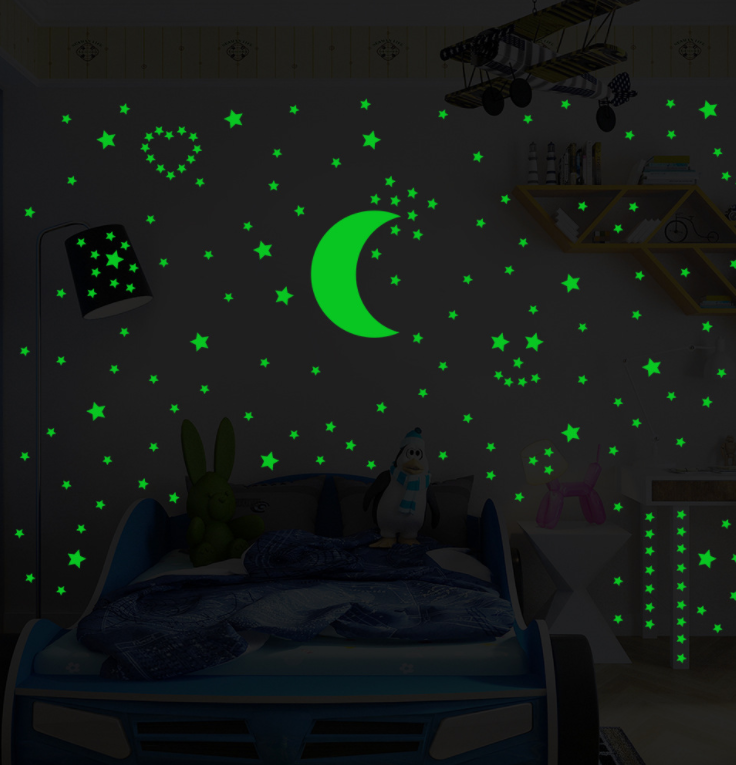 New custom design quality glow adhesive star and moon in the dark decoration wall stickers