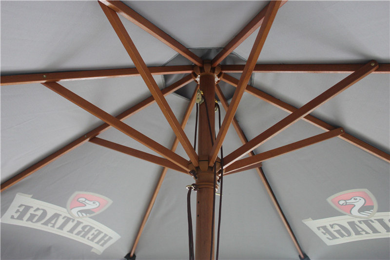 hard wood structure 260cm diameter printed garden umbrella