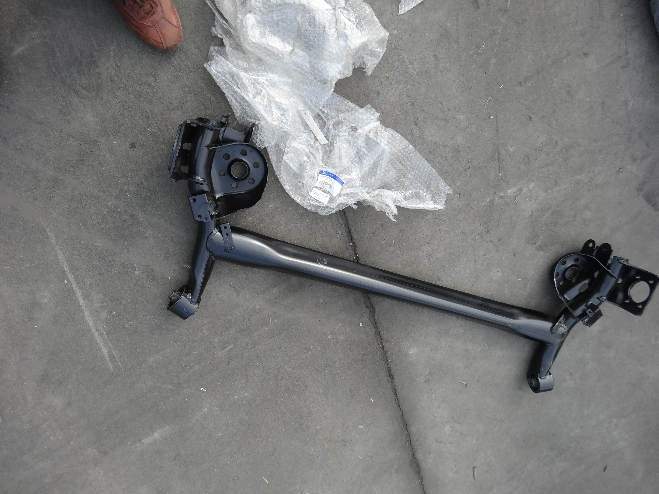 OEM 55100-1E100  For Hyundai Accent TORSION AXLE COMPLETE