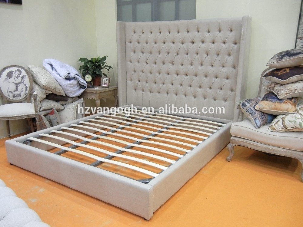 Elegant King size American style royal bedroom furniture antique soft tufted double bed