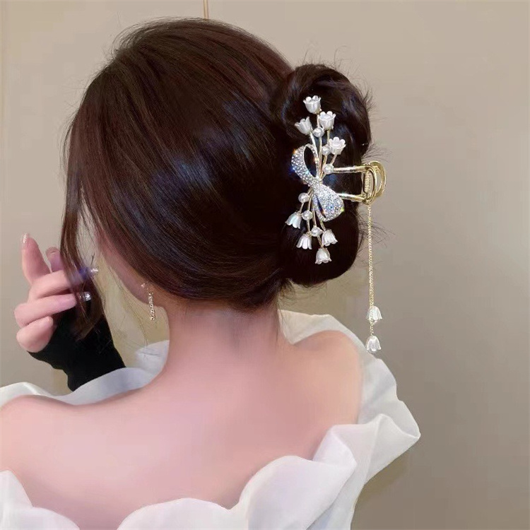 Retro Pearl Tassel Butterfly Shark Clip Head Ornament Hair Claw Catch Clips Flores Convallariae Back Head Hairpin