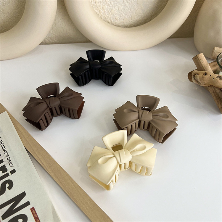 2021 Women's Hair Accessories Brown Hairgrips Hollow Hair clip Irregular Acrylic Matte Frosted Hair claw