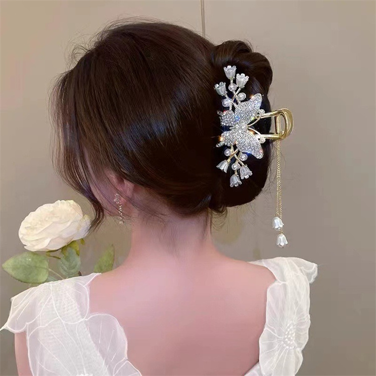 Retro Pearl Tassel Butterfly Shark Clip Head Ornament Hair Claw Catch Clips Flores Convallariae Back Head Hairpin