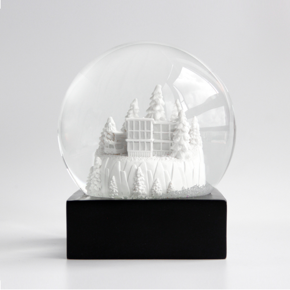 White Ice Castle Microsculpture Collectible Luxury Snowball Easter Souvenirs Christmas Ornament Snow Globe Custom Snow Globes