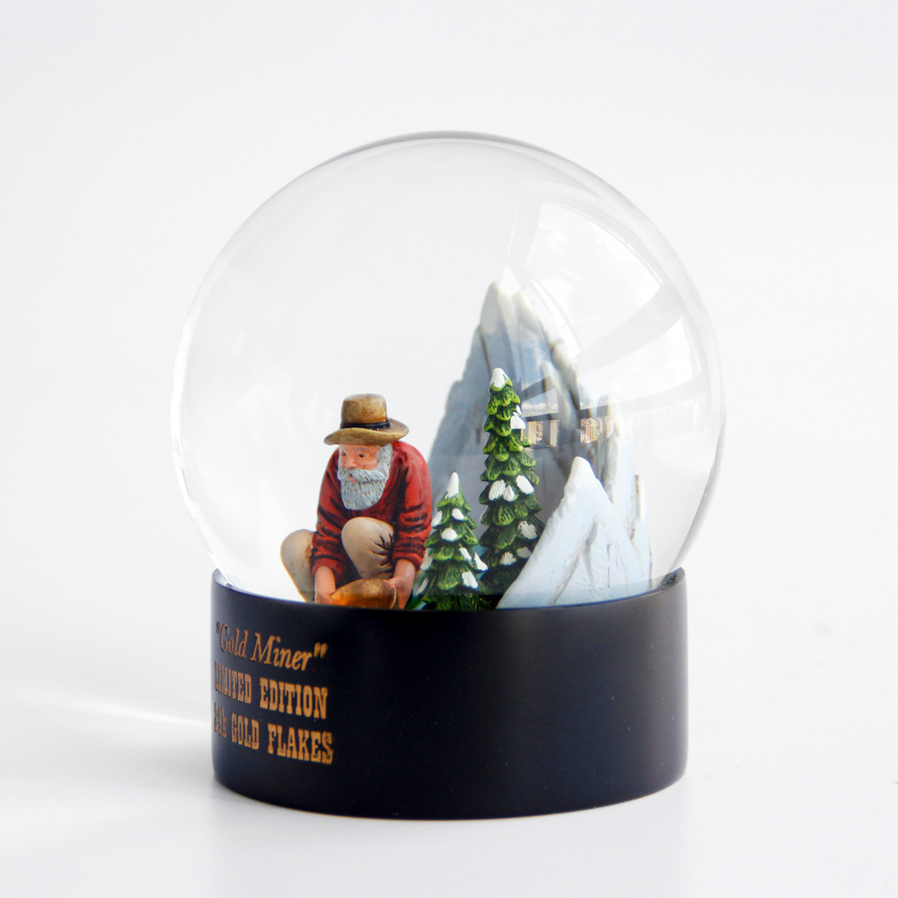 Gold Miner Souvenir Ornament Collectible Polyresin Snowball Water Mini Custom Snow Globes Snow Globe With Glitter