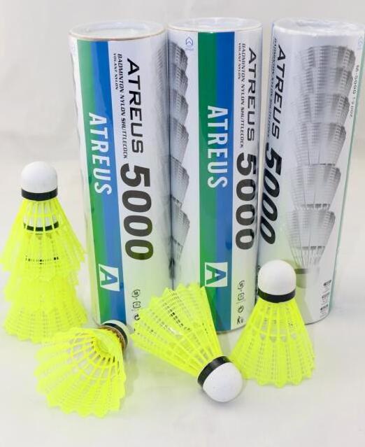 Factory Wholesale White Yellow Nylon Badminton Shuttlecock Foam Base Sport Training