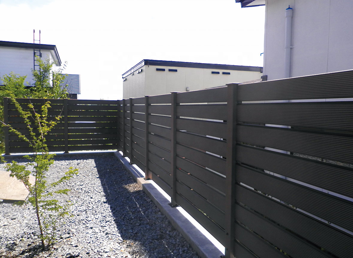 House Vila Garden WPC Fence Panels Waterproof WPC Fence XF-D203