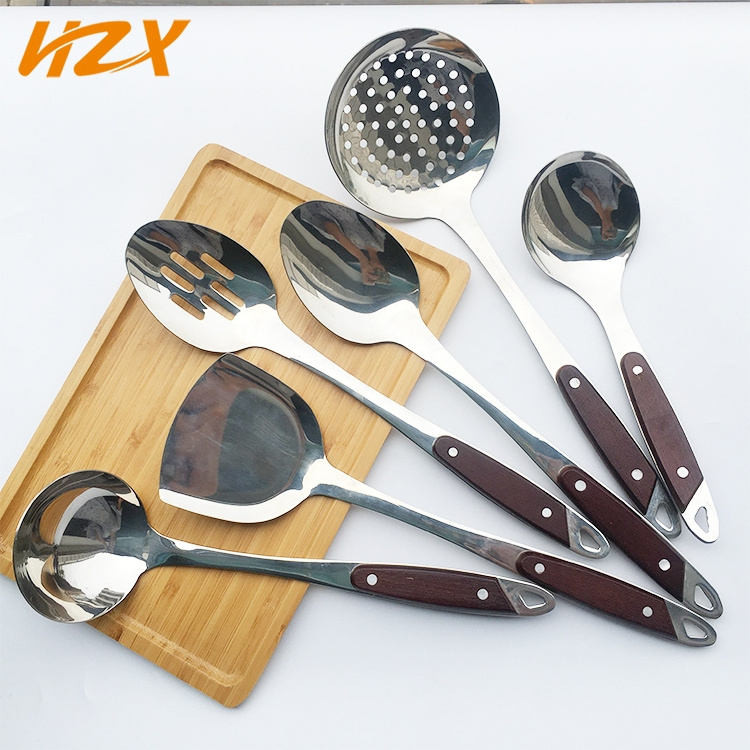 Deluxe design stainless steel kitchen utensils set de cocina wooden handle kitchen utensils stainless steel soup skimmer