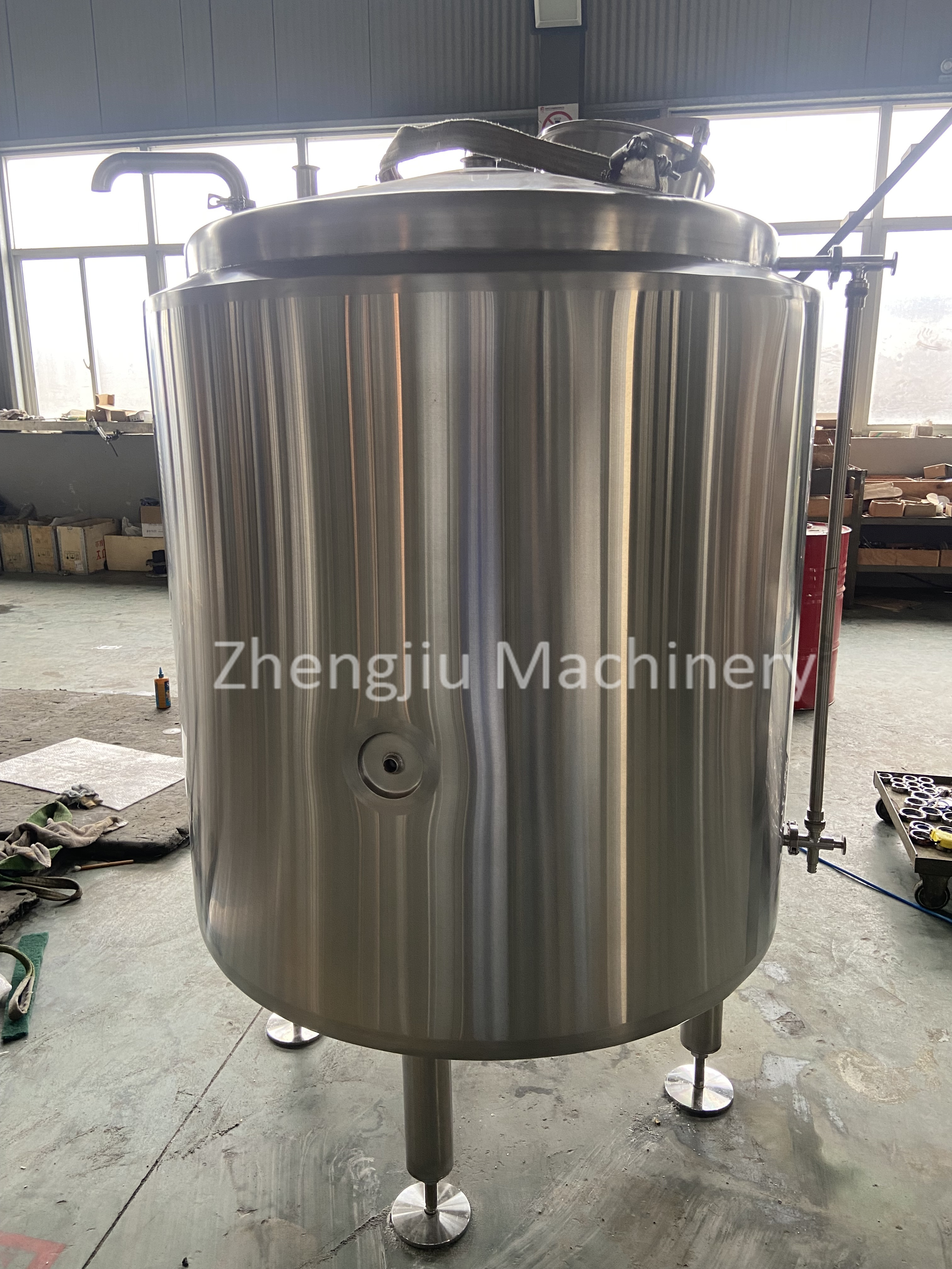 ZJ New Craft 1000L for liquor distillery insulated cold water storage tank