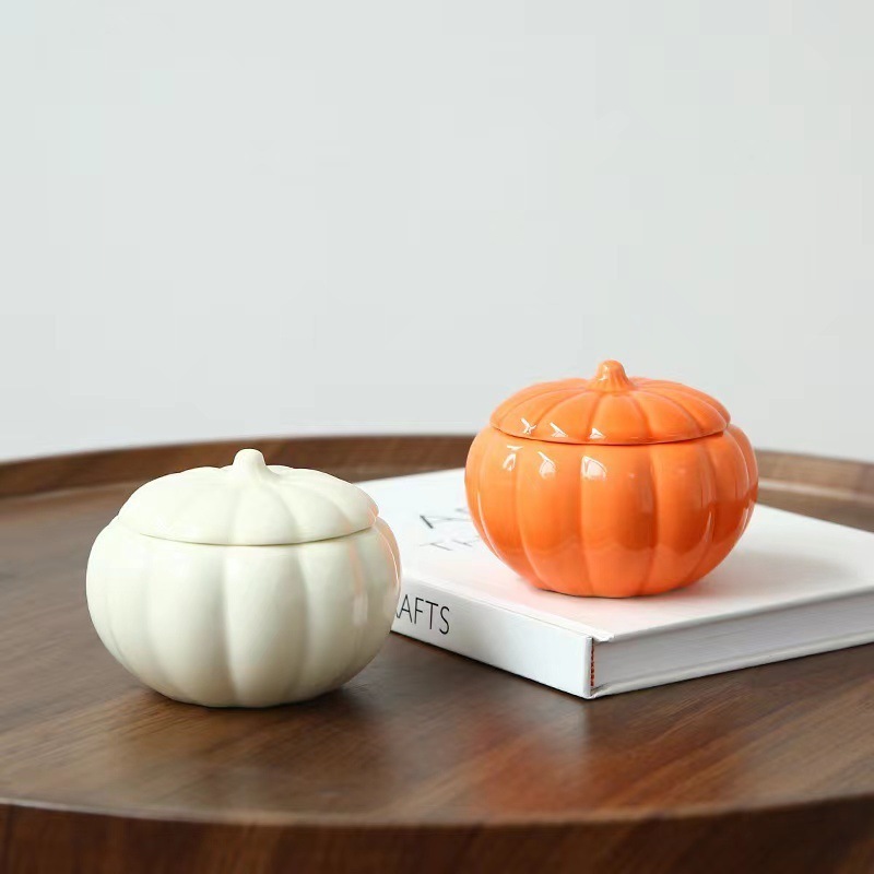 Private Label Halloween pumpkin shape  Pottery Candle Jar With Lid And Boxes Packaging Bulk