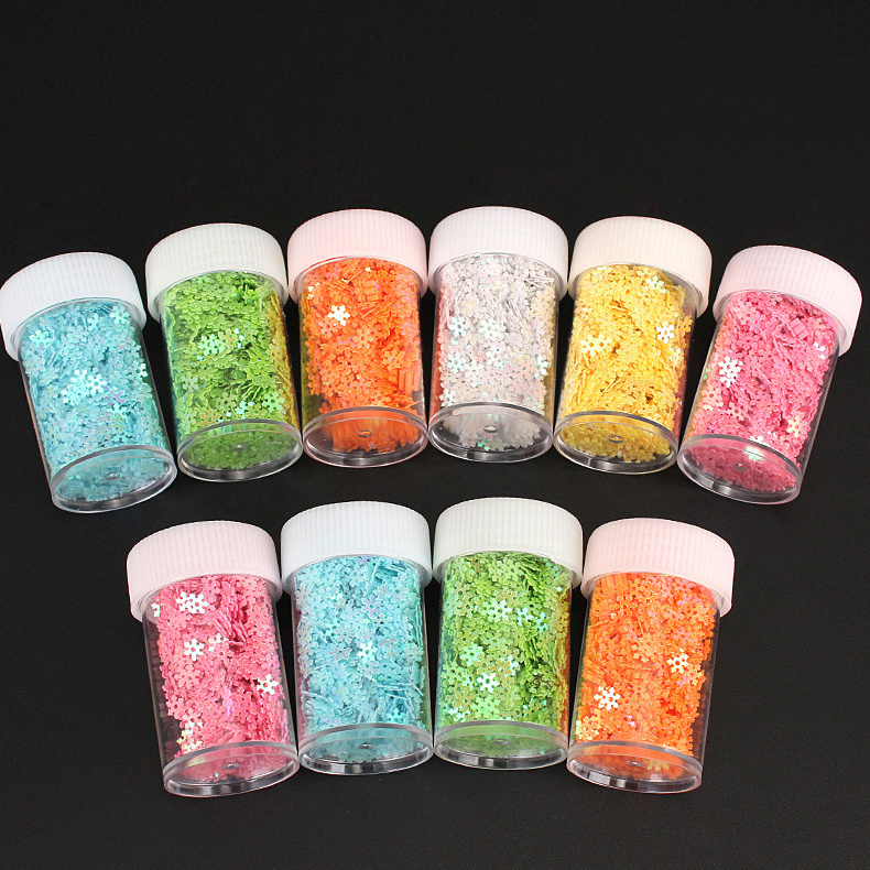 Solvent Resistant Polyester Snow Shaped Christmas Glitter For Tumblers Resin Art for liveshow discount