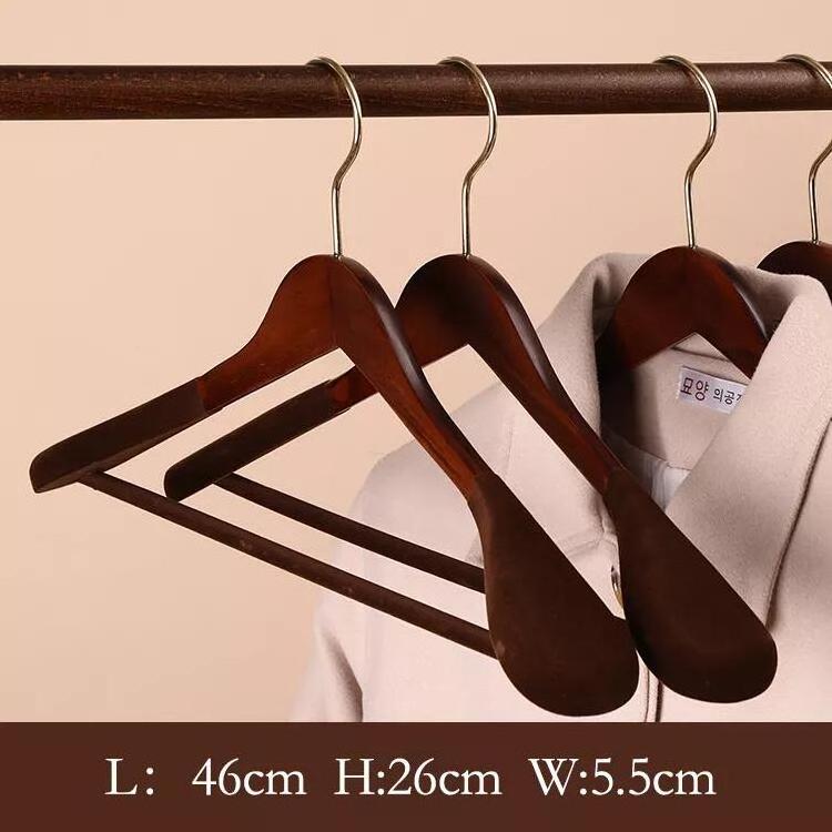 Manufacturer customized luxury suit jacket  wooden hanger with widen velvet shoulder