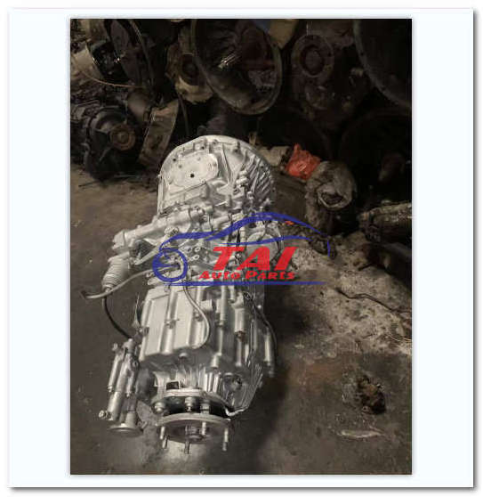 Japanese Original M130 Gearbox M130 Transmission With 8DC9 Motor For Mitsubishi Fuso Truck