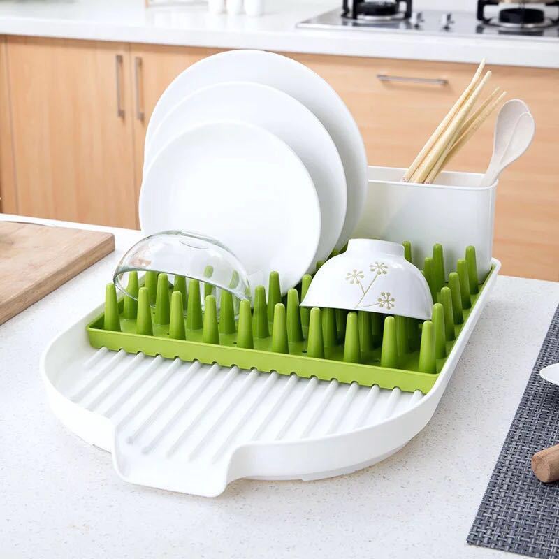 Plastic Large Dish Drainer With Drip Tray Cutlery Holder Kitchen Sink Rack Plat and cup and bowls