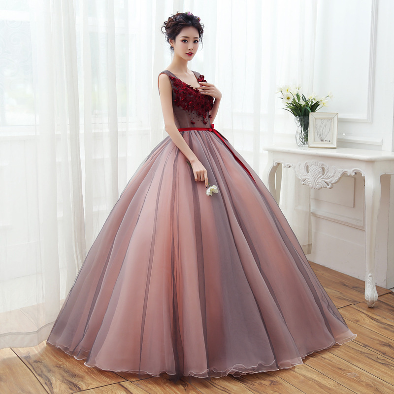 V-neck Sleeveless Classic Flower Appliques Noble Ball Gown Sweet Quinceanera Dresses