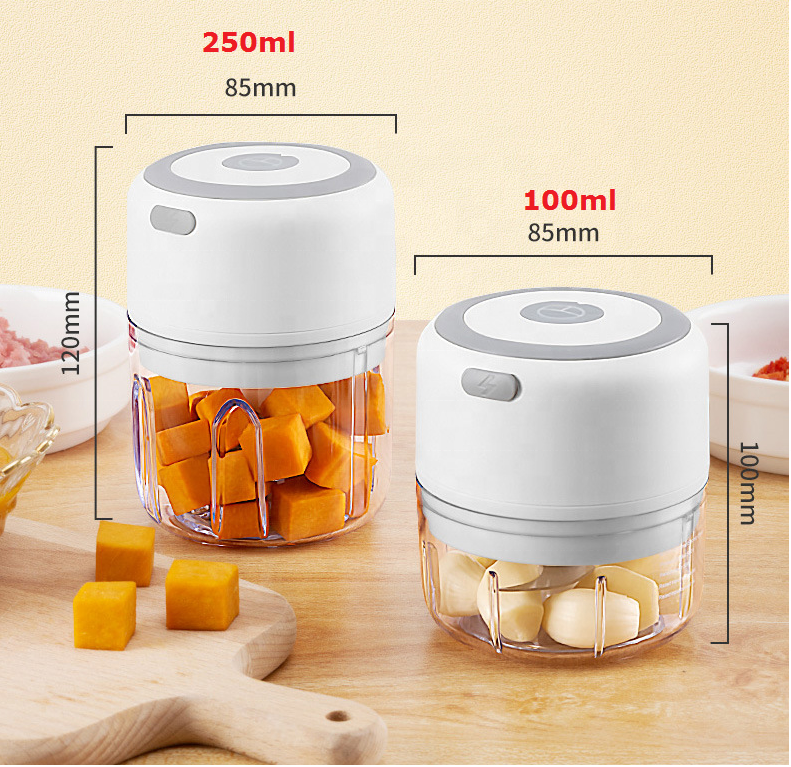 Wholesale New design Powerful 100ML Fruit Vegetable Meat Masher Nut Crusher Homemade Mini Electric Meat Grinders & Slicers