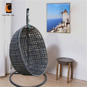 Black hanging Egg Swing Chair Indoor In Modern Style Circle Swing Chair Metal Hanging Rattan Patio Swings Chair