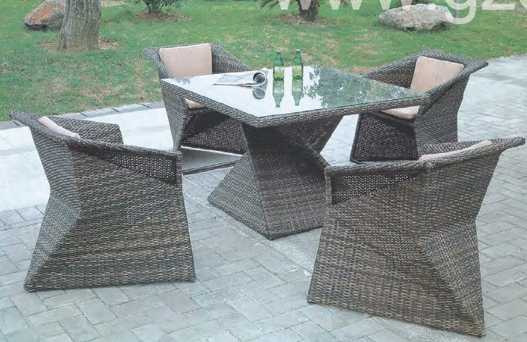 American Standard UV Resistant Outdoor Furniture China Rattan Wicker Furniture Set Outdoor Dining Set Modern