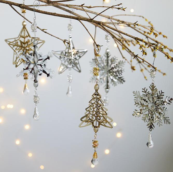 2024 Christmas Hanging Decoration Metal and Crystal Christmas Tree Hanging Ornaments for Home and Party Decoration