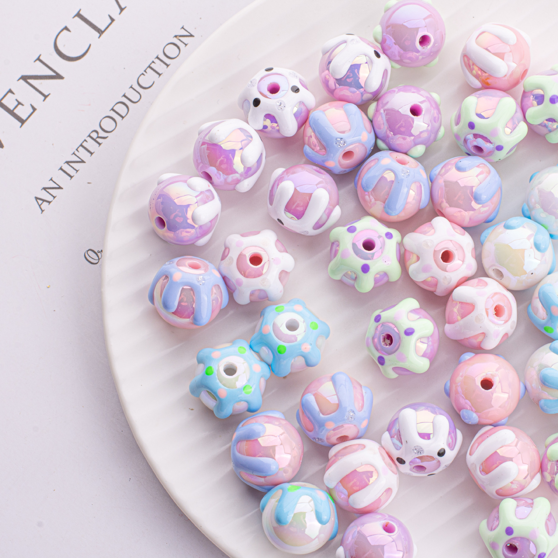 New arrival factory custom 16 mm handmade bubblegum cute DIY loose rainbow hand painted acrylic beads in transparent inner