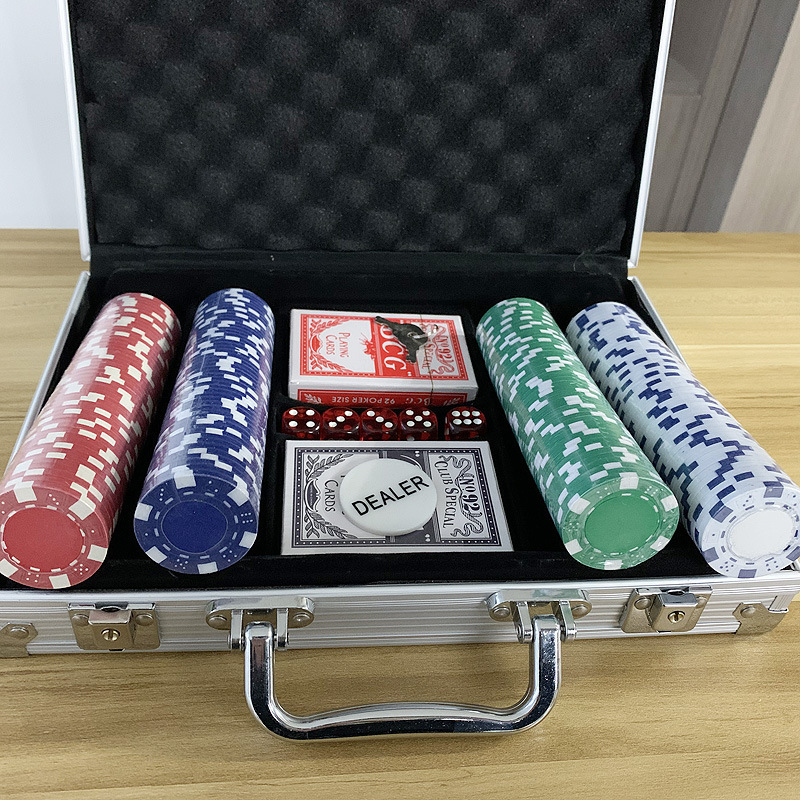 Casino Games 200 pieces Custom EPT Ceramic Clay Poker Chips Set with Aluminum Case