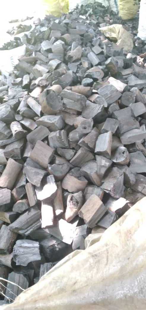 HALABAN WOOD CHARCOAL / HARDWOOD CHARCOAL ORIGIN INDONESIA