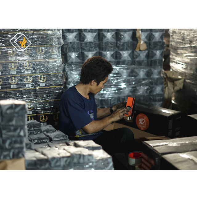 Wholesale Premium Quality Indonesia Shisha Hookah Charcoal Briquette Made 100% Natural Coconut Shell Charcoal OEM Private Label