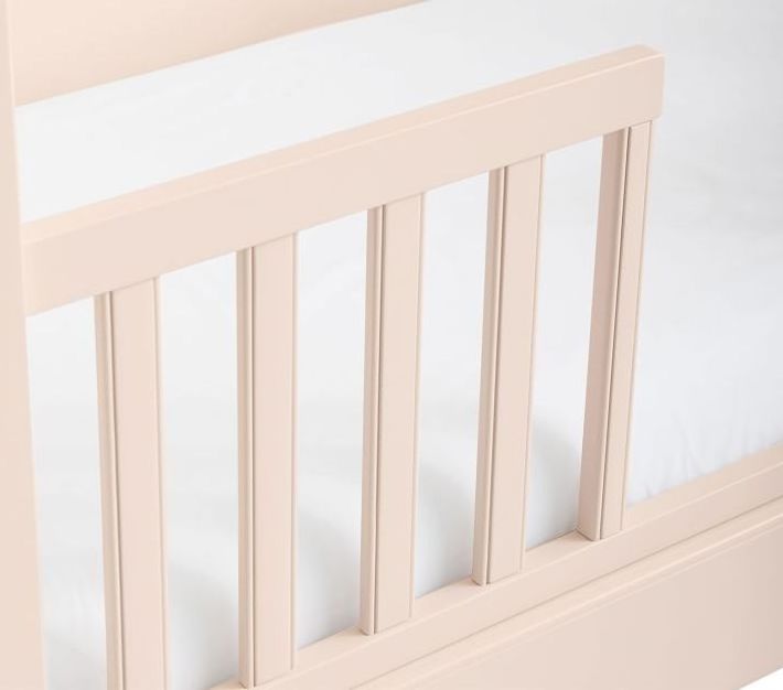 High Quality Baby Crib Solid Wood Frame Pink Color Wooden Baby Cot Newborn Baby Crib Kids Bed