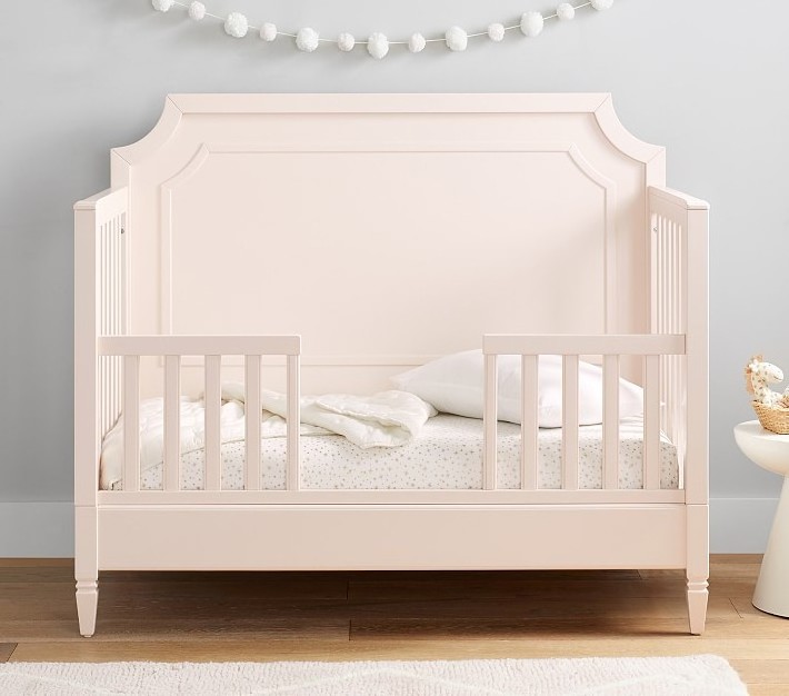 High Quality Baby Crib Solid Wood Frame Pink Color Wooden Baby Cot Newborn Baby Crib Kids Bed