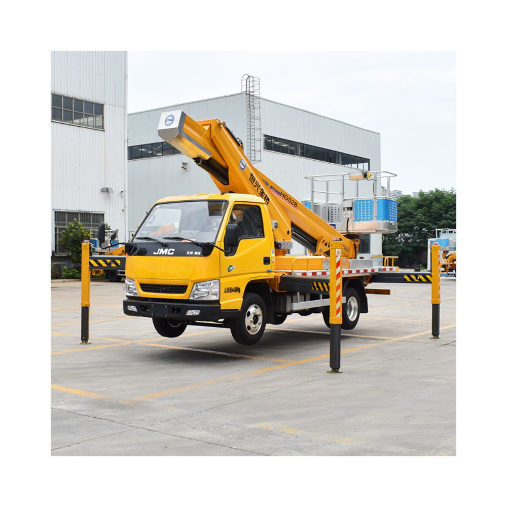 Truck mounted High Altitude aerial working platform Mini Insulated Bucket Trucks