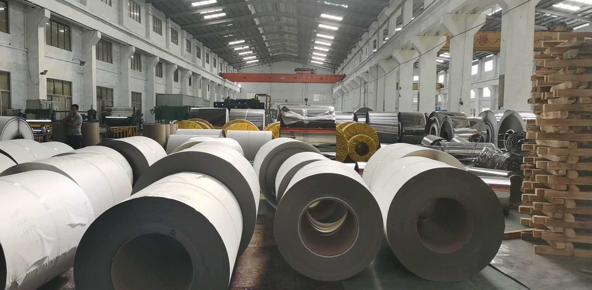 From Indonesia Hot selling DIN EN JIS ASTM 301 310S Hard 304 Stainless Steel Strips/coil/band/tape for building materials